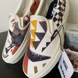 Vans slip on MOMA Women’s size 5.5 Brand New!